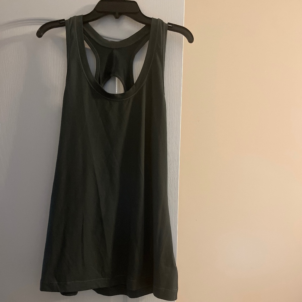 Yoga tank
